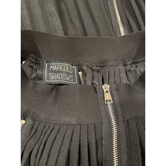 Marigold Shadows Goth Avant-Garde Pleated mid skirt w/exposed vertical zippers - Picture 6 of 10